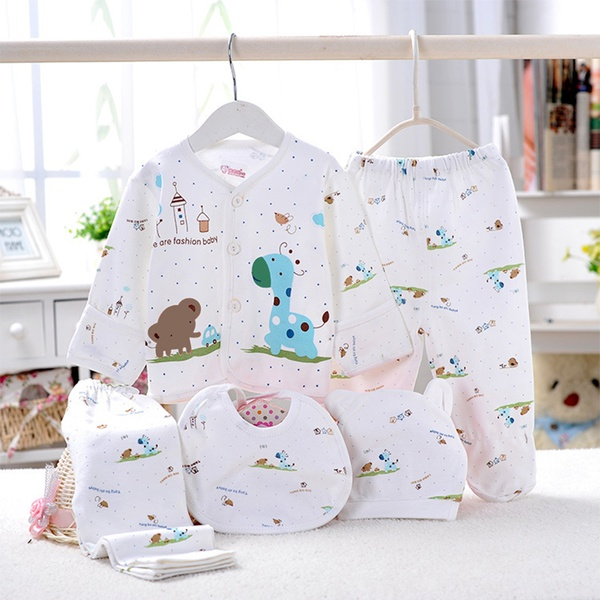 5-piece Cute Animal Pettern Top Pants Bib and Hat Set for Newborn