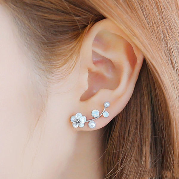 Pretty Flower Shaped Earrings