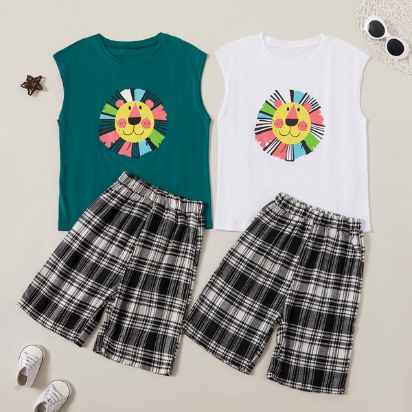 Fashionable Lion Print Tee and Plaid Shorts Set