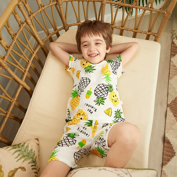 Stylish Cartoon Fruit Pineapple Top and Shorts Set