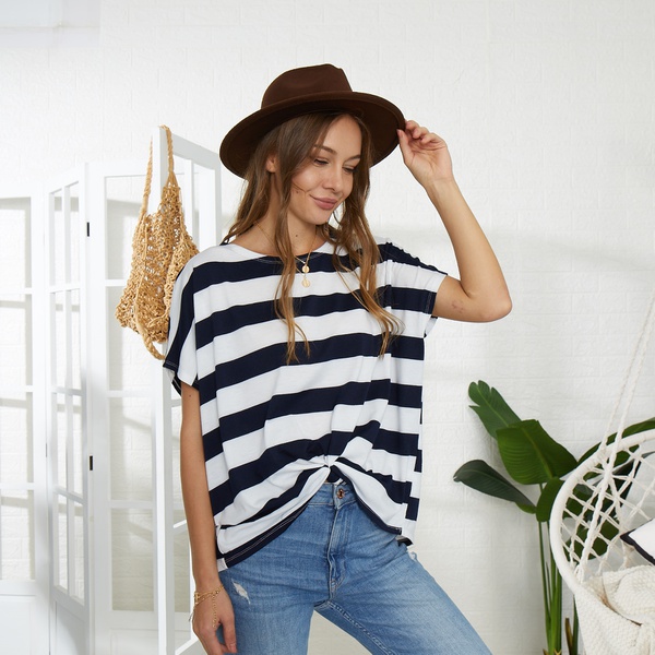 Pretty Striped Short-sleeve Loose Tee